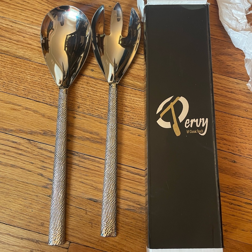 Classic touch Elegant Silver and Textured Gray Server Set